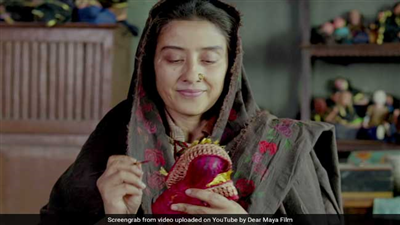 डीयर माया फिल्‍म रिव्‍यू: अकेलेपन से जूझती माया के किरदार में छाया मनीषा कोइराला का जादू