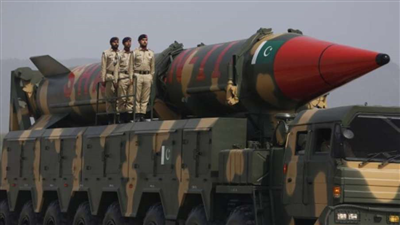 पाकिस्तान किसके लिए बना रहा परमाणु हथियार? अमेरिका ने 2025 तक भंडार और बढ़ने की जताई आशंका