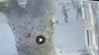 श्रीनगर: इंस्पेक्टर पर आतंकियों ने बरसाईं ताबड़तोड़ गोलियां, सीसीटीवी फुटेज  आया सामने