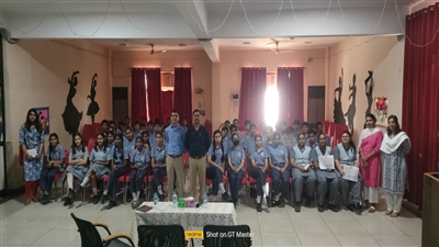 एलन हाउस पब्लिक स्कूल, लखनऊ मे सड़क सुरक्षा का कार्यक्रम आयोजित