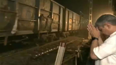 ओडिशा हादसे के 51 घंटे बाद ट्रैक से गुजरी पहली ट्रेन, रेल मंत्री ने जोड़े हाथ
