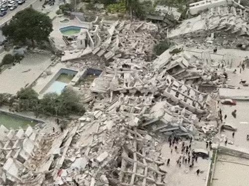 वेनेजुएला भूकंप में अब तक 235 की मौत:4300 से ज्यादा घायल; सरकार बोली- 39,000 लोग लापता, मलबे के नीचे से आवाजें आ रहीं