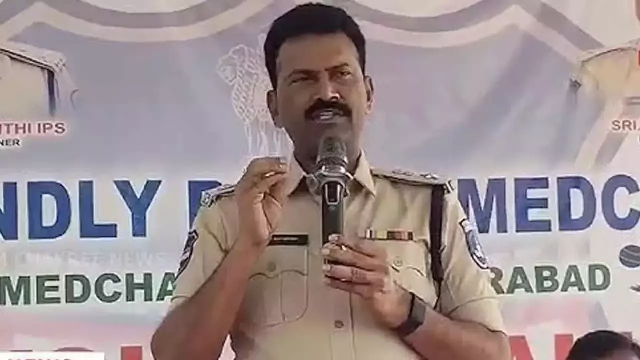 तेलगांना डीसीपी ने अपराध समीक्षा में जवाबदेही पर जोर दिया