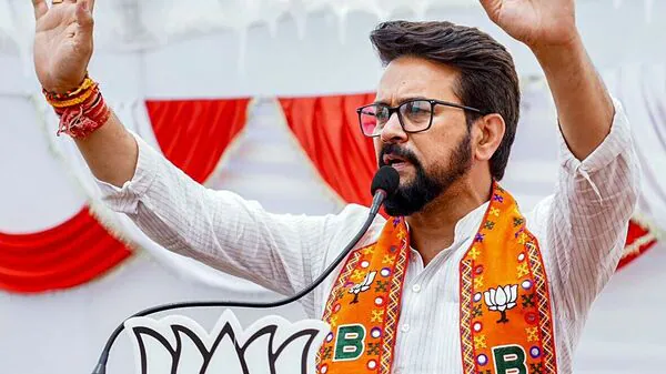 संसद में ‘धुएं’ का हंगामा: अंदर ई-सिगरेट की गंध पर बवाल, बाहर सांसद सिगरेट पीते दिखे; स्पीकर ने CCTV तलब किया